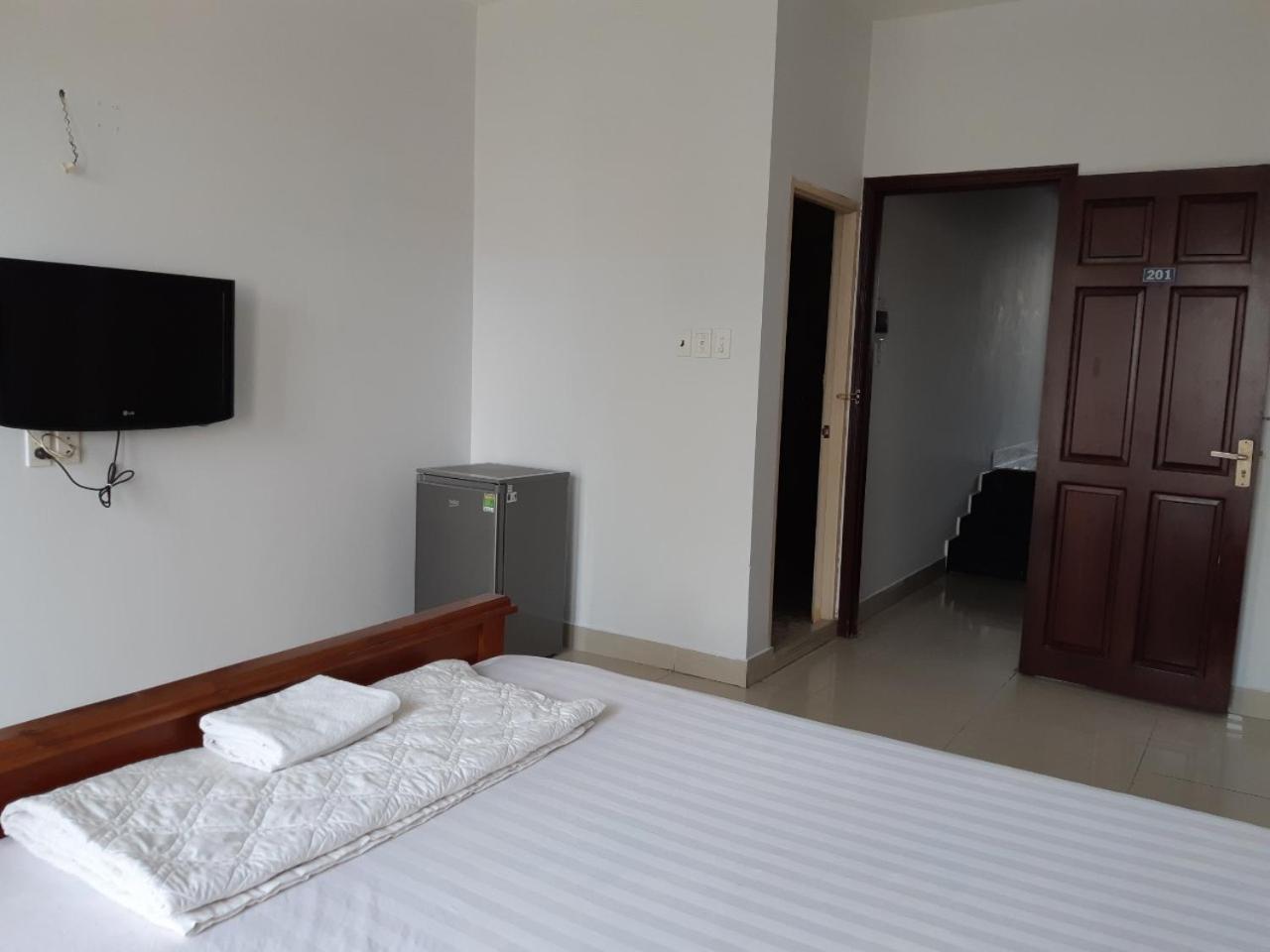 Hotel Tay Bac Ho Chi Minh-stad Buitenkant foto